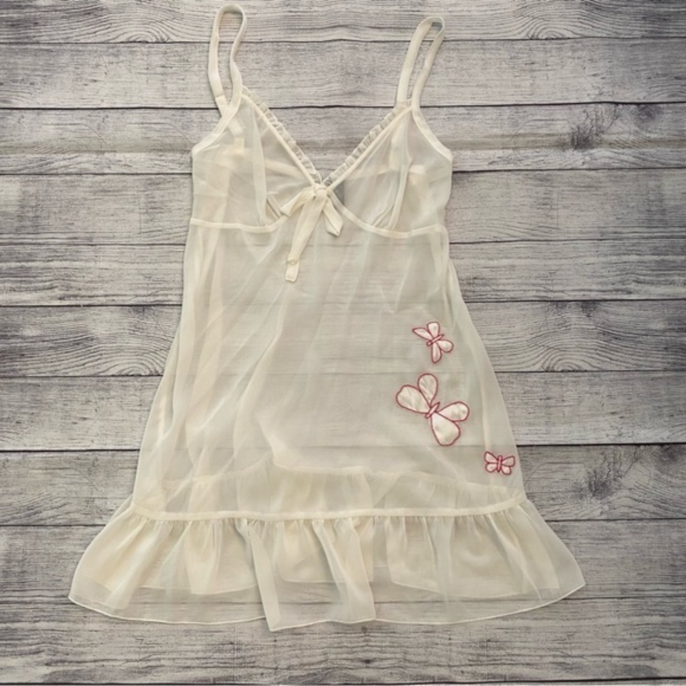 White Butterfly Embroidered Lingerie Chemise Nightgown Madison Size Medium